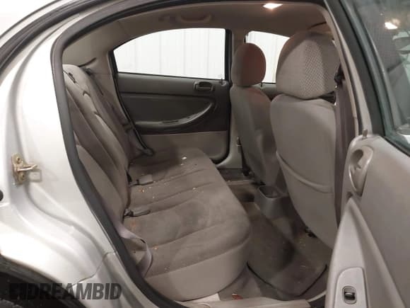 ✅ 2005 Chrysler Sebring Touring • VIN: 1C3EL56R85N579978 • Lot: 42201586. Wystawiony na IAAI z przebiegiem 109 591 mil. Bezpłatny archiwum sprzedaży aukcyjnych z USA i szczegółowy raport historii pojazdu na DreamBid. Zdjęcie 8.