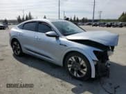 ✅ 2022 Audi e-tron Sportback S line Premium • VIN: WA11AAGE6NB026553 • Lot: 48240033. Wystawiony na Copart z przebiegiem 8 373 mil. Bezpłatny archiwum sprzedaży aukcyjnych z USA i szczegółowy raport historii pojazdu na DreamBid. Zdjęcie 4.