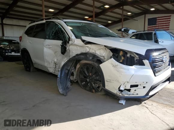 ✅ 2022 Subaru Ascent Onyx • VIN: 4S4WMAJD2N3462860 • Lot: 70335885. Listed on Copart with 18,089 mi. Free auction sales archive from the USA and detailed vehicle history report at DreamBid. Image 4.