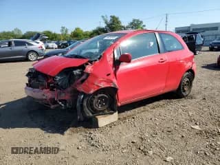 ✅ 2009 Toyota Yaris • VIN: JTDJT903395249404 • Lot: 84393855. Wystawiony na Copart z przebiegiem 138 541 mil. Bezpłatny archiwum sprzedaży aukcyjnych z USA i szczegółowy raport historii pojazdu na DreamBid. Zdjęcie 1.