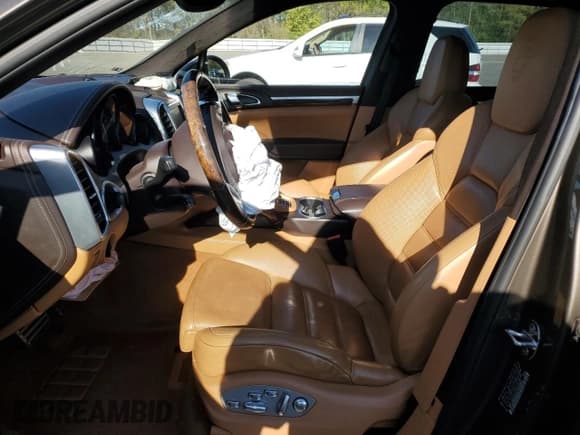 ✅ 2012 Porsche Cayenne S • VIN: WP1AB2A29CLA43084 • Lot: 53424175. Listed on Copart with Not provided. Free auction sales archive from the USA and detailed vehicle history report at DreamBid. Image 7.