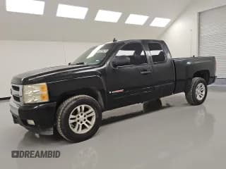 ✅ 2007 Chevrolet Silverado 1500 1LT • VIN: 1GCEC19087Z500547 • Лот: 55962905. Опубликован ранее на Copart с пробегом 237 755 миль. Бесплатный доступ к архиву аукционных продаж из США и подробный отчёт об истории автомобиля на DreamBid. Изображение 1.