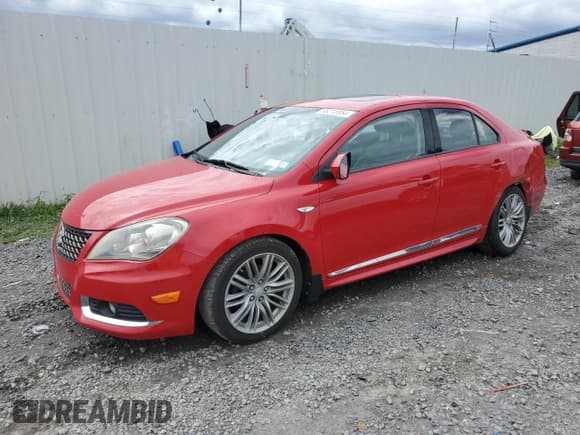✅ 2012 Suzuki Kizashi SLS Sport • VIN: JS2RF9A88C6100174 • Lot: 68215954. Listed on Copart with 59,221 mi. Free auction sales archive from the USA and detailed vehicle history report at DreamBid. Image 1.