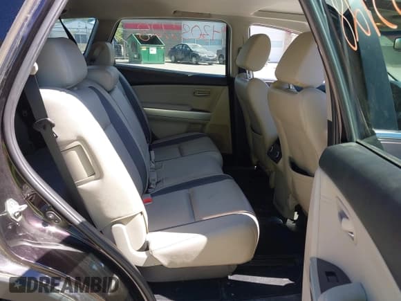 ✅ 2009 Mazda CX-9 Sport • VIN: JM3TB38V890180891 • Lot: 43083728. Wystawiony na IAAI z przebiegiem 214 991 mil. Bezpłatny archiwum sprzedaży aukcyjnych z USA i szczegółowy raport historii pojazdu na DreamBid. Zdjęcie 8.