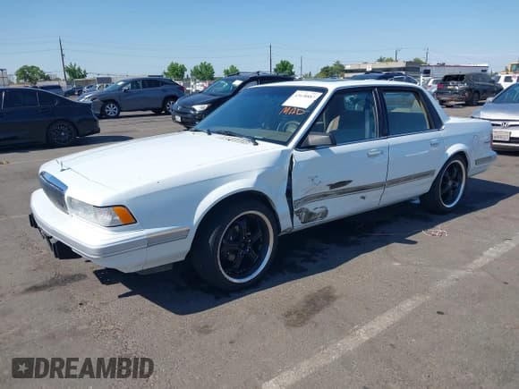 ✅ 1994 Buick Century • VIN: 3G4AG55M3RS620335 • Лот: 42638887. Опубликован ранее на IAAI с пробегом 161 056 миль. Бесплатный доступ к архиву аукционных продаж из США и подробный отчёт об истории автомобиля на DreamBid. Изображение 2.