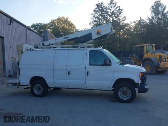 ✅ 2011 Ford Econoline Cargo Commercial • VIN: 1FTSE3EL3BDB39159 • Лот: 43231153. Опубликован ранее на IAAI с пробегом 45 313 миль. Бесплатный доступ к архиву аукционных продаж из США и подробный отчёт об истории автомобиля на DreamBid. Изображение 13.