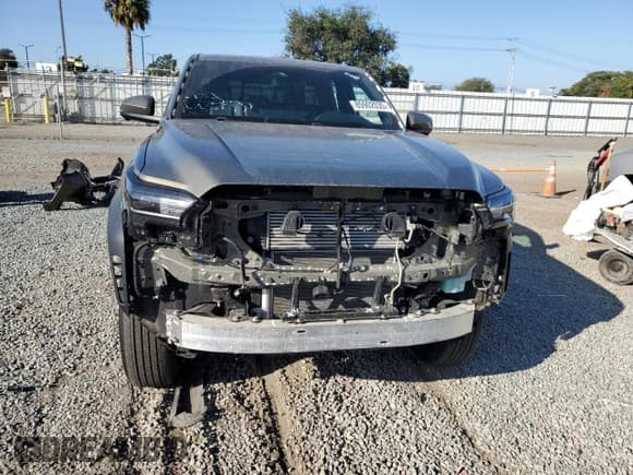 ✅ 2024 Toyota Tacoma TRD Pro Hybrid • VIN: 3TYLC5LN6RT005887 • Lot: 85902035. Wystawiony na Copart z przebiegiem 15 801 mil. Bezpłatny archiwum sprzedaży aukcyjnych z USA i szczegółowy raport historii pojazdu na DreamBid. Zdjęcie 5.