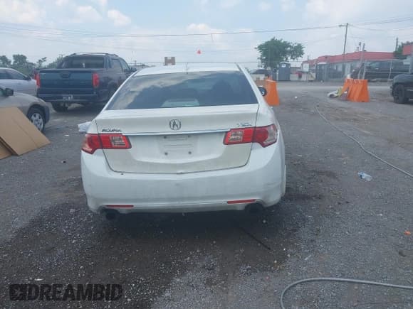 ✅ 2011 Acura TSX • VIN: JH4CU2F6XBC004310 • Lot: 42410553. Listed on IAAI with 260,048 mi. Free auction sales archive from the USA and detailed vehicle history report at DreamBid. Image 16.