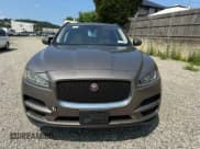 ✅ 2017 Jaguar F-Pace 35t Premium • VIN: SADCJ2BV7HA499324 • Lot: 42878561. Wystawiony na IAAI z przebiegiem 108 207 mil. Bezpłatny archiwum sprzedaży aukcyjnych z USA i szczegółowy raport historii pojazdu na DreamBid. Zdjęcie 6.