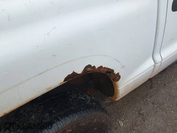 ✅ 2000 Dodge Dakota Sport • VIN: 1B7GL2AN0YS640611 • Лот: 42226346. Размещён на IAAI с пробегом Не указан миль. Получите бесплатный доступ к архиву аукционных продаж из США и посмотрите подробный отчёт об истории автомобиля на DreamBid. Изображение 13.