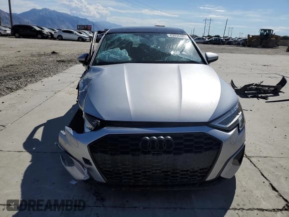 ✅ 2023 Audi A3 Premium • VIN: WAUAUDGY9PA092318 • Lot: 83938485. Wystawiony na Copart z przebiegiem Nie podano. Bezpłatny archiwum sprzedaży aukcyjnych z USA i szczegółowy raport historii pojazdu na DreamBid. Zdjęcie 5.