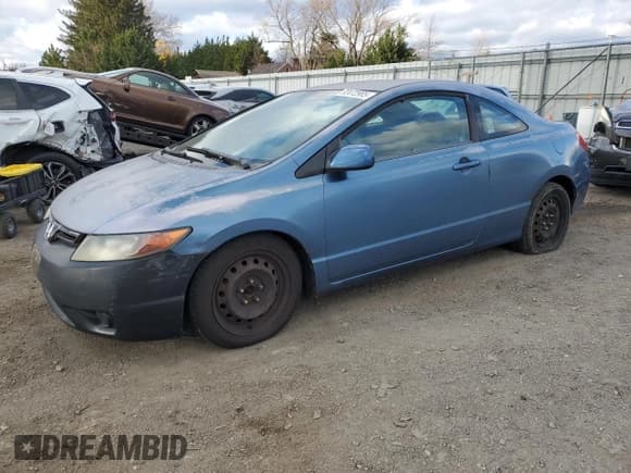 ✅ 2007 Honda Civic LX • VIN: 2HGFG12637H556839 • Лот: 92472905. Опубликован ранее на Copart с пробегом 182 496 миль. Бесплатный доступ к архиву аукционных продаж из США и подробный отчёт об истории автомобиля на DreamBid. Изображение 1.