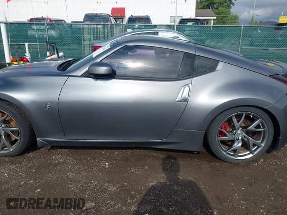 ✅ 2015 Nissan 370Z Nismo • VIN: JN1AZ4EH6FM444343 • Lot: 43274426. Wystawiony na IAAI z przebiegiem 50 998 mil. Bezpłatny archiwum sprzedaży aukcyjnych z USA i szczegółowy raport historii pojazdu na DreamBid. Zdjęcie 13.