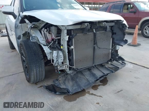 ✅ 2023 Toyota Highlander L • VIN: 5TDKDRAH7PS503571 • Lot: 43489134. Listed on IAAI with 41,530 mi. Free auction sales archive from the USA and detailed vehicle history report at DreamBid. Image 6.