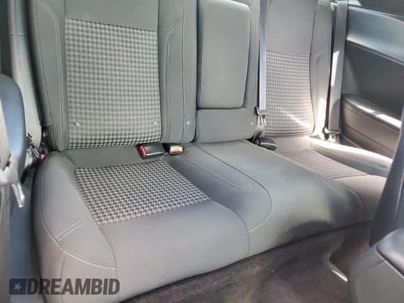 ✅ 2019 Dodge Challenger SXT • VIN: 2C3CDZAG2KH530068 • Lot: 49043973. Wystawiony na Copart z przebiegiem 85 568 mil. Bezpłatny archiwum sprzedaży aukcyjnych z USA i szczegółowy raport historii pojazdu na DreamBid. Zdjęcie 10.