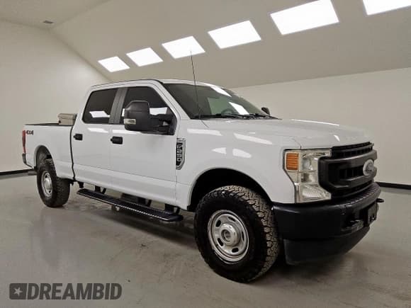 ✅ 2020 Ford F-250 XL • VIN: 1FT7W2B6XLED41245 • Lot: 85085125. Wystawiony na Copart z przebiegiem 159 848 mil. Bezpłatny archiwum sprzedaży aukcyjnych z USA i szczegółowy raport historii pojazdu na DreamBid. Zdjęcie 4.