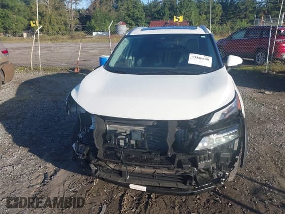 ✅ 2021 Nissan Rogue SV • VIN: 5N1AT3BA4MC849499 • Lot: 43386808. Wystawiony na IAAI z przebiegiem 10 803 mil. Bezpłatny archiwum sprzedaży aukcyjnych z USA i szczegółowy raport historii pojazdu na DreamBid. Zdjęcie 13.