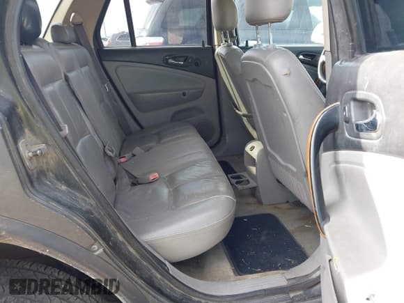 ✅ 2006 Saturn VUE • VIN: 5GZCZ53486S807330 • Lot: 41691578. Wystawiony na IAAI z przebiegiem 203 310 mil. Bezpłatny archiwum sprzedaży aukcyjnych z USA i szczegółowy raport historii pojazdu na DreamBid. Zdjęcie 8.