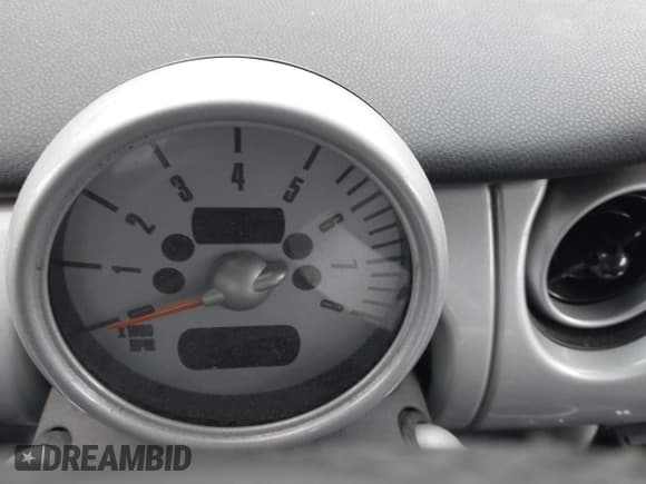 ✅ 2004 MINI Hardtop • VIN: WMWRC334X4TC50476 • Lot: 41636967. Listed on IAAI with Not provided. Free auction sales archive from the USA and detailed vehicle history report at DreamBid. Image 7.