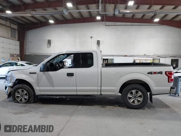 ✅ 2019 Ford F-150 XL • VIN: 1FTFX1E55KKC06597 • Lot: 43227795. Listed on IAAI with 234,069 mi. Free auction sales archive from the USA and detailed vehicle history report at DreamBid. Image 14.