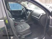 ✅ 2014 GMC Acadia SLT • VIN: 1GKKVRKD4EJ127600 • Lot: 43893332. Wystawiony na IAAI z przebiegiem 189 280 mil. Bezpłatny archiwum sprzedaży aukcyjnych z USA i szczegółowy raport historii pojazdu na DreamBid. Zdjęcie 5.