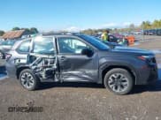 ✅ 2025 Subaru Forester • VIN: JF2SLDAC4SH521289 • Lot: 43380626. Wystawiony na IAAI z przebiegiem 1 489 mil. Bezpłatny archiwum sprzedaży aukcyjnych z USA i szczegółowy raport historii pojazdu na DreamBid. Zdjęcie 14.