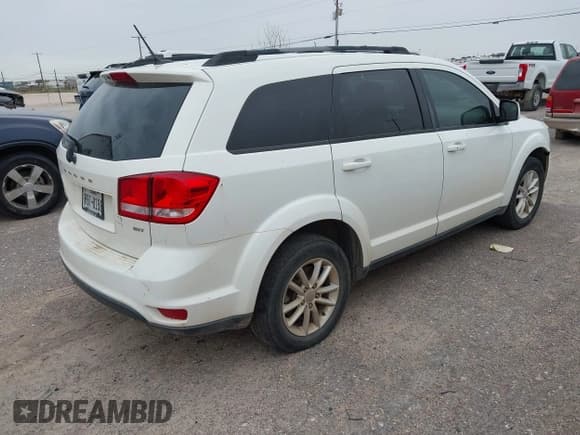 ✅ 2017 Dodge Journey SXT • VIN: 3C4PDCBG0HT555494 • Lot: 43154094. Wystawiony na IAAI z przebiegiem 143 346 mil. Bezpłatny archiwum sprzedaży aukcyjnych z USA i szczegółowy raport historii pojazdu na DreamBid. Zdjęcie 4.