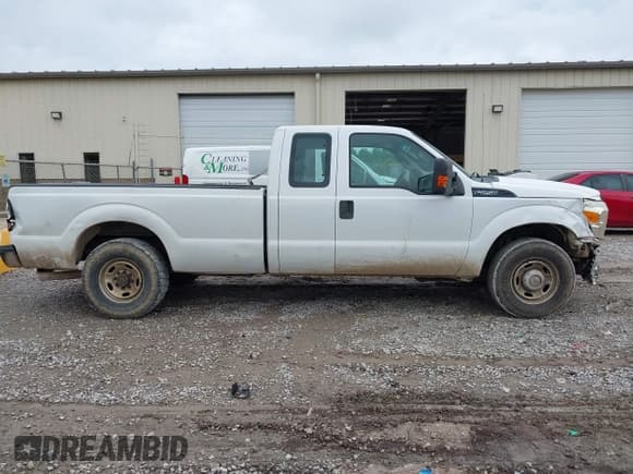 ✅ 2014 Ford F-250 XL • VIN: 1FT7X2A67EEA97829 • Lot: 42382968. Listed on IAAI with 207,173 mi. Free auction sales archive from the USA and detailed vehicle history report at DreamBid. Image 13.