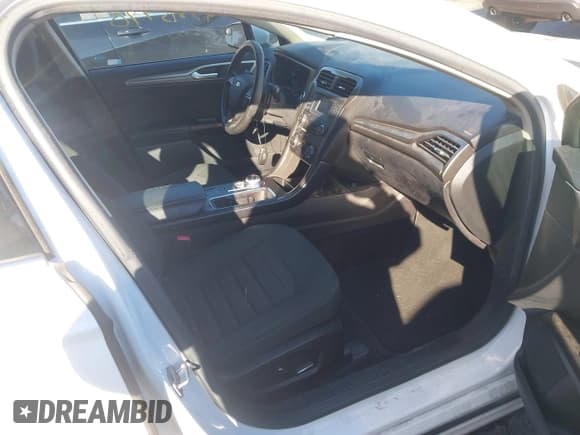 ✅ 2017 Ford Fusion SE • VIN: 3FA6P0HD4HR183563 • Лот: 43845770. Опубликован ранее на IAAI с пробегом 132 625 миль. Бесплатный доступ к архиву аукционных продаж из США и подробный отчёт об истории автомобиля на DreamBid. Изображение 5.