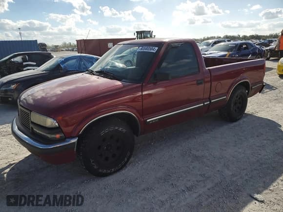 ✅ 1998 Chevrolet S-10 LS • VIN: 1GCCS1446WK207984 • Лот: 80580584. Опубликован ранее на Copart с пробегом 139 040 миль. Бесплатный доступ к архиву аукционных продаж из США и подробный отчёт об истории автомобиля на DreamBid. Изображение 1.