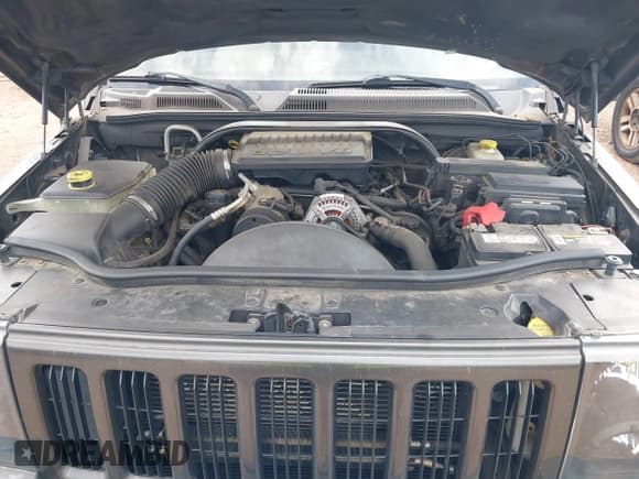 ✅ 2006 Jeep Commander • VIN: 1J8HG48K36C188153 • Lot: 43131702. Wystawiony na IAAI z przebiegiem 161 827 mil. Bezpłatny archiwum sprzedaży aukcyjnych z USA i szczegółowy raport historii pojazdu na DreamBid. Zdjęcie 10.