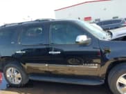 ✅ 2009 Chevrolet Tahoe LTZ • VIN: 1GNFC33J69R285570 • Lot: 41701424. Listed on IAAI with 165,811 mi. Free auction sales archive from the USA and detailed vehicle history report at DreamBid. Image 13.