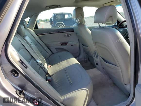 2007 Hyundai Azera SE с VIN KMHFC46F87A164195, выставлен на аукционе Copart как лот 52500115 с пробегом 191 835 миль миль и Списание • Salvage title. История ставок и продаж доступна на DreamBid. Изображение 11.