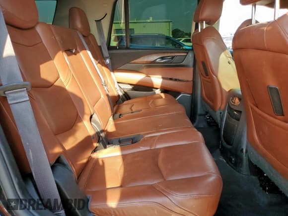 ✅ 2015 Cadillac Escalade Premium • VIN: 1GYS4NKJ7FR531596 • Lot: 81058705. Wystawiony na Copart z przebiegiem Nie podano. Bezpłatny archiwum sprzedaży aukcyjnych z USA i szczegółowy raport historii pojazdu na DreamBid. Zdjęcie 11.