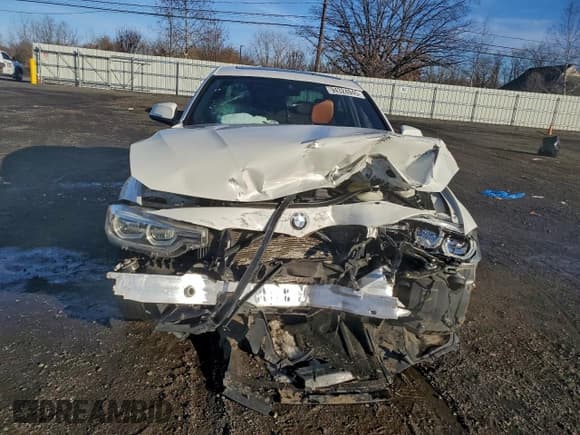 ✅ 2016 BMW 3 Series 328i xDrive • VIN: WBA8E3G55GNU03151 • Lot: 94324945. Listed on Copart with 114,807 mi. Free auction sales archive from the USA and detailed vehicle history report at DreamBid. Image 5.