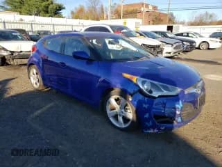 ✅ 2013 Hyundai Veloster w/Gray Int • VIN: KMHTC6AD8DU173672 • Lot: 77358624. Wystawiony na Copart z przebiegiem 139 053 mil. Bezpłatny archiwum sprzedaży aukcyjnych z USA i szczegółowy raport historii pojazdu na DreamBid. Zdjęcie 4.