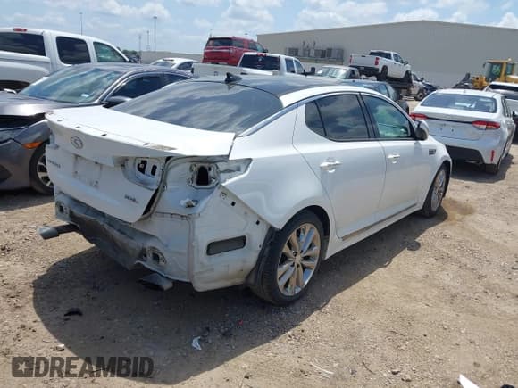 ✅ 2014 Kia Optima SX Turbo • VIN: 5XXGR4A61EG280435 • Lot: 42227447. Wystawiony na IAAI z przebiegiem 110 928 mil. Bezpłatny archiwum sprzedaży aukcyjnych z USA i szczegółowy raport historii pojazdu na DreamBid. Zdjęcie 4.