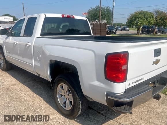 ✅ 2019 Chevrolet Silverado 1500 LT • VIN: 2GCRCPEC3K1163680 • Lot: 67936475. Wystawiony na Copart z przebiegiem 139 881 mil. Bezpłatny archiwum sprzedaży aukcyjnych z USA i szczegółowy raport historii pojazdu na DreamBid. Zdjęcie 3.