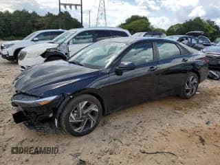 ✅ 2025 Hyundai Elantra SEL Sport • VIN: KMHLM4DG5SU967193 • Lot: 80652235. Listed on Copart with 5,323 mi. Free auction sales archive from the USA and detailed vehicle history report at DreamBid. Image 1.