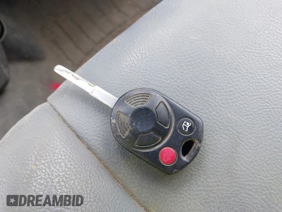 ✅ 2016 Ford Transit Cargo • VIN: 1FTYR2YM6GKB47109 • Лот: 43091113. Опубликован ранее на IAAI с пробегом 109 233 миль. Бесплатный доступ к архиву аукционных продаж из США и подробный отчёт об истории автомобиля на DreamBid. Изображение 11.