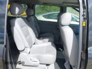 ✅ 2004 Kia Sedona LX • VIN: KNDUP131646573608 • Лот: 42340645. Опубликован ранее на IAAI с пробегом 164 923 миль. Бесплатный доступ к архиву аукционных продаж из США и подробный отчёт об истории автомобиля на DreamBid. Изображение 8.