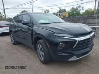 ✅ 2024 Chevrolet Blazer LT • VIN: 3GNKBCR47RS180004 • Lot: 42343512. Listed on IAAI with 19,347 mi. Free auction sales archive from the USA and detailed vehicle history report at DreamBid. Image 1.