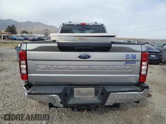 ✅ 2020 Ford F-250 XL • VIN: 1FT7X2B64LED97856 • Lot: 80491275. Wystawiony na Copart z przebiegiem 73 168 mil. Bezpłatny archiwum sprzedaży aukcyjnych z USA i szczegółowy raport historii pojazdu na DreamBid. Zdjęcie 6.