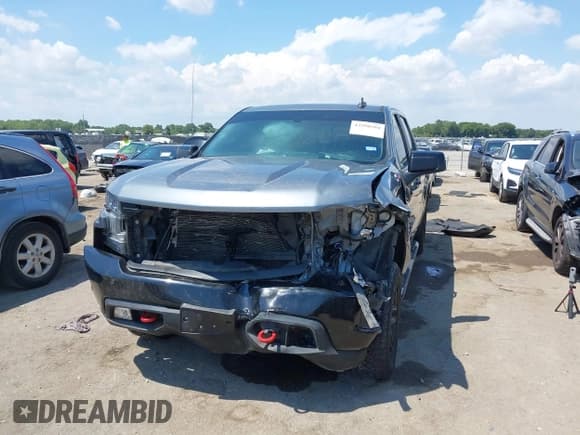 ✅ 2019 Chevrolet Silverado 1500 LT Trail Boss • VIN: 3GCPYFED3KG218678 • Лот: 42990204. Опубликован ранее на IAAI с пробегом 104 834 миль. Бесплатный доступ к архиву аукционных продаж из США и подробный отчёт об истории автомобиля на DreamBid. Изображение 2.