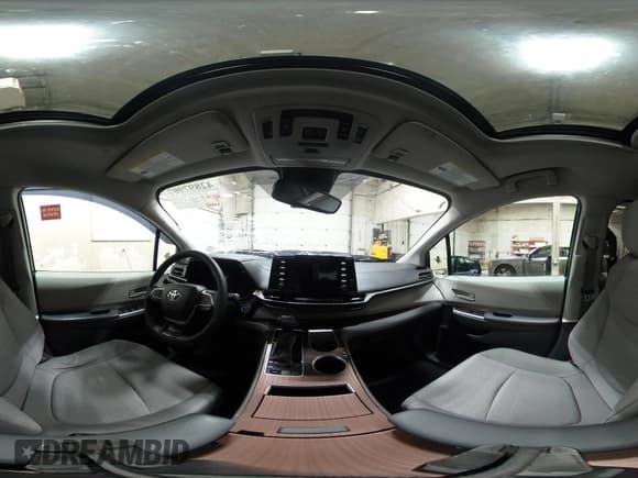 ✅ 2021 Toyota Sienna LE • VIN: 5TDBSKFC4MS036678 • Lot: 42897907. Listed on IAAI with 180,005 mi. Free auction sales archive from the USA and detailed vehicle history report at DreamBid. Image 18.