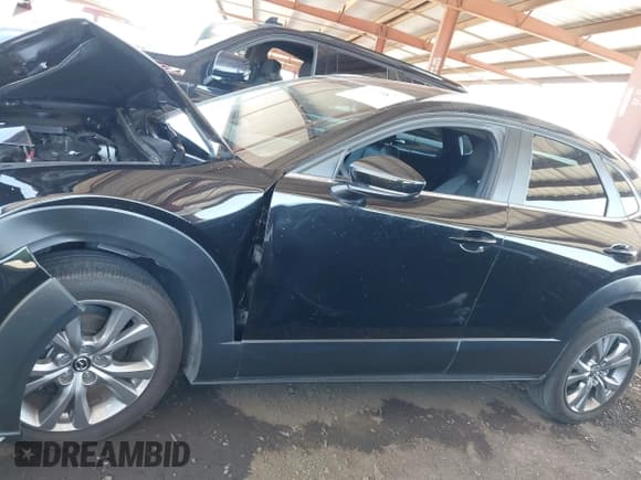 ✅ 2023 Mazda CX-30 S Select • VIN: 3MVDMBBM2PM570802 • Лот: 42723877. Опубликован ранее на IAAI с пробегом 13 101 миль. Бесплатный доступ к архиву аукционных продаж из США и подробный отчёт об истории автомобиля на DreamBid. Изображение 13.