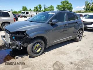 ✅ 2022 Hyundai Kona Limited • VIN: KM8K53A39NU788860 • Лот: 56383815. Опубликован ранее на Copart с пробегом 31 953 миль. Бесплатный доступ к архиву аукционных продаж из США и подробный отчёт об истории автомобиля на DreamBid. Изображение 1.