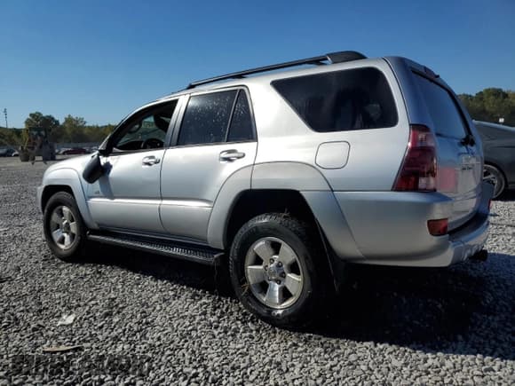 ✅ 2005 Toyota 4Runner SR5 • VIN: JTEZU14R958031424 • Лот: 86427535. Опубликован ранее на Copart с пробегом 218 780 миль. Бесплатный доступ к архиву аукционных продаж из США и подробный отчёт об истории автомобиля на DreamBid. Изображение 2.