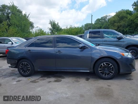 ✅ 2012 Toyota Camry SE • VIN: 4T1BF1FK9CU059269 • Lot: 43033647. Listed on IAAI with 351,969 mi. Free auction sales archive from the USA and detailed vehicle history report at DreamBid. Image 13.