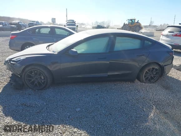 ✅ 2021 Tesla Model 3 Long Range • VIN: 5YJ3E1EB3MF849058 • Lot: 43672357. Wystawiony na IAAI z przebiegiem Nie podano. Bezpłatny archiwum sprzedaży aukcyjnych z USA i szczegółowy raport historii pojazdu na DreamBid. Zdjęcie 13.